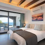 Arcos, Piscina Privada Climatizada Y Jacuzzi Con Maravillosas Vistas Al Islote De Lobos