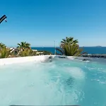 Arcos, Piscina Privada Climatizada Y Jacuzzi Con Maravillosas Vistas Al Islote De Lobos