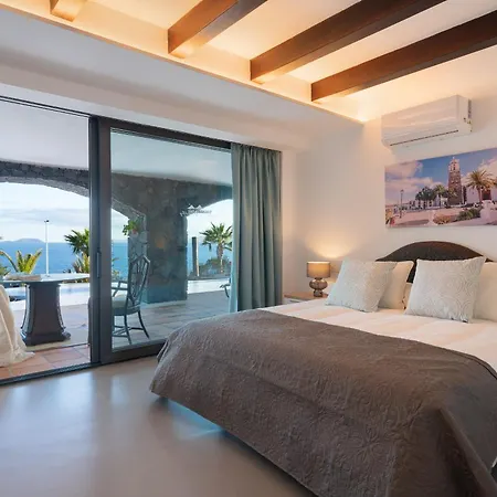 Arcos, Piscina Privada Climatizada Y Jacuzzi Con Maravillosas Vistas Al Islote De Lobos Βίλα *
