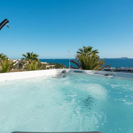 Arcos, Piscina Privada Climatizada Y Jacuzzi Con Maravillosas Vistas Al Islote De Lobos