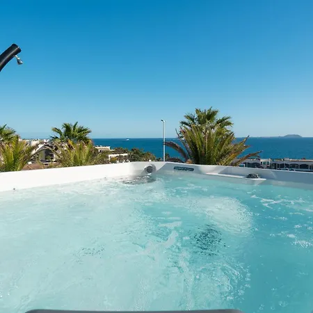 Arcos, Piscina Privada Climatizada Y Jacuzzi Con Maravillosas Vistas Al Islote De Lobos Vila