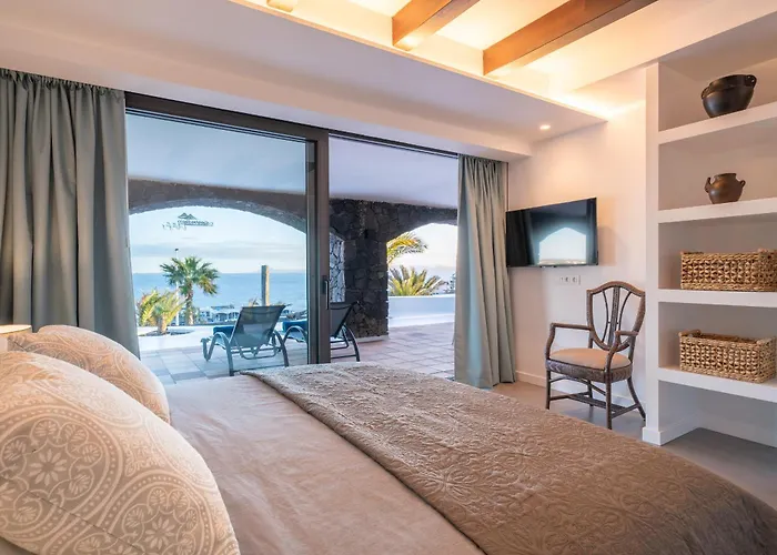 Arcos, Piscina Privada Climatizada Y Jacuzzi Con Maravillosas Vistas Al Islote De Lobos Коста Бланка